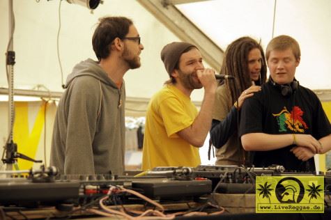 Goldi (D) and Flaming Mo 14. Reggae Jam Festival - Bersenbrueck - Dancehall Stage 08. August 2008 (8).JPG